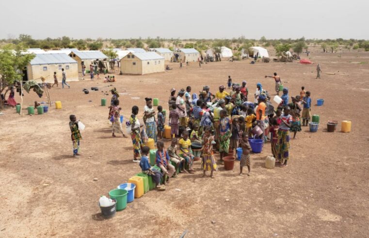 Burkina Faso: plus de cent morts civils dans une attaque terroriste dévastatrice