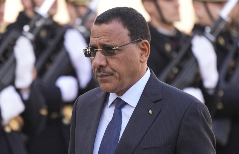 Niger : L&rsquo;ex-président Mohamed Bazoum, deux ans de détention contestée