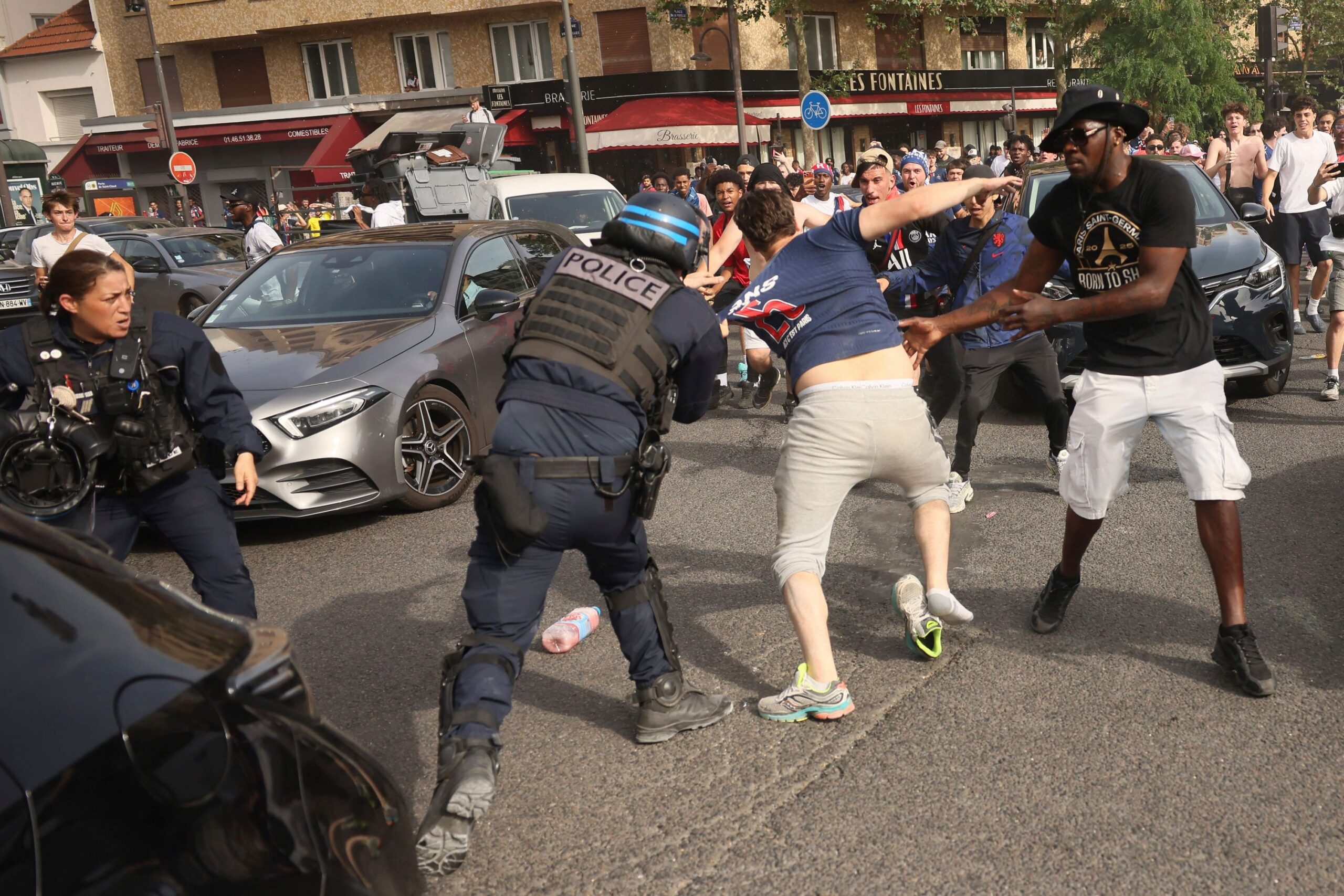 Ambiance explosive avant la grande finale parisienne