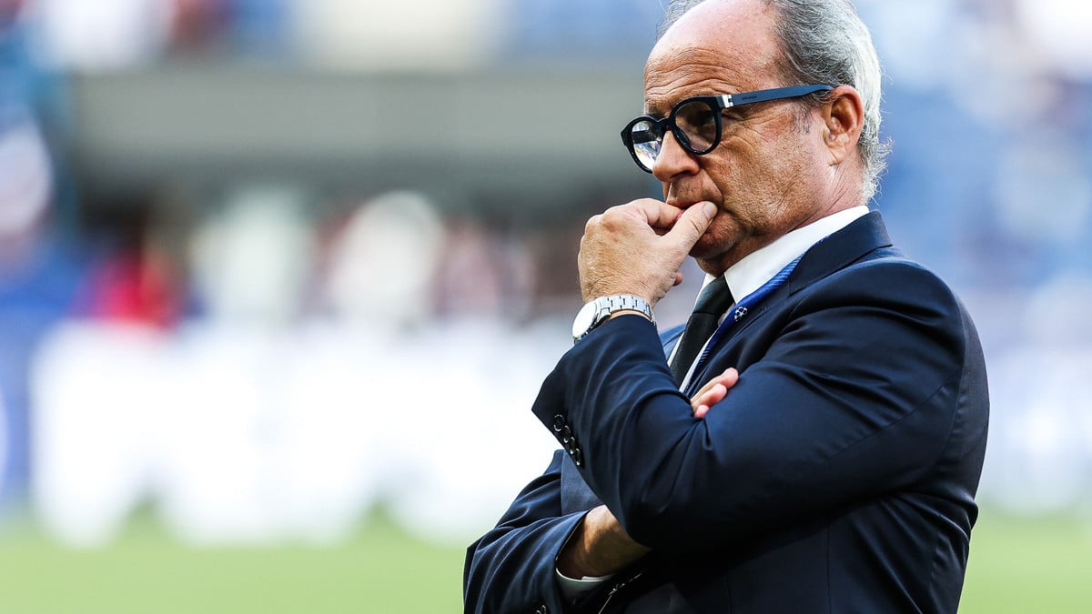 Khvicha Kvaratskhelia et le PSG : un transfert qui bouleverse le foot français