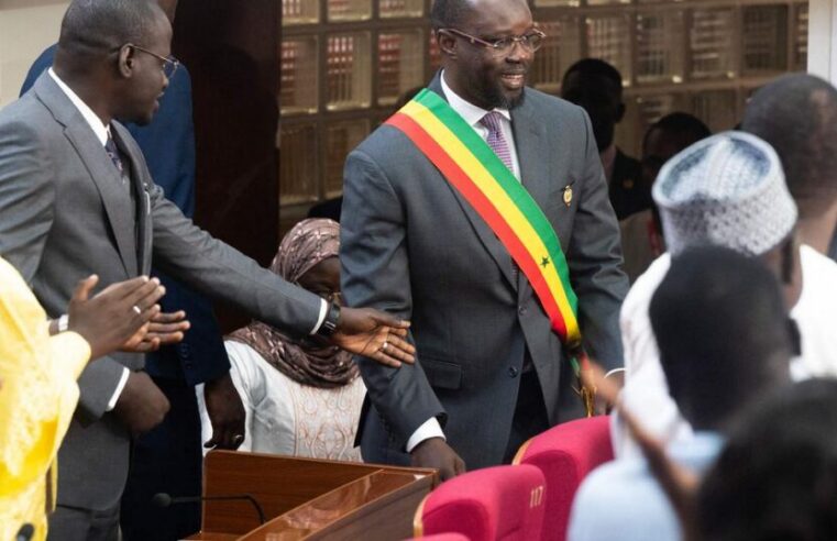 Sénégal : le duel des légitimités entre charisme et institutions