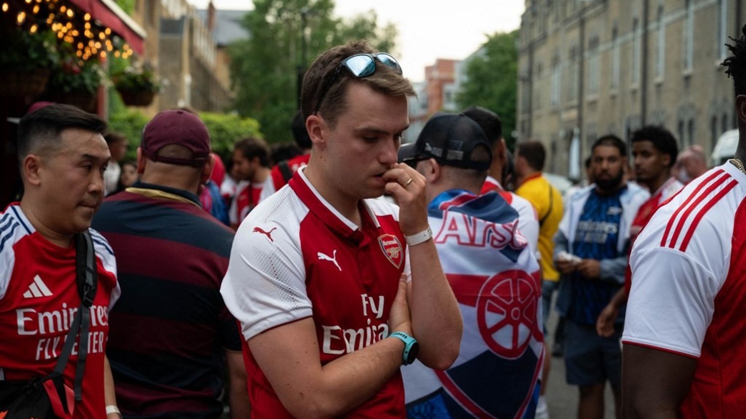 Malgré la défaite en Ligue des champions, les supporters d&rsquo;Arsenal célèbrent leur titre de champions d&rsquo;Angleterre