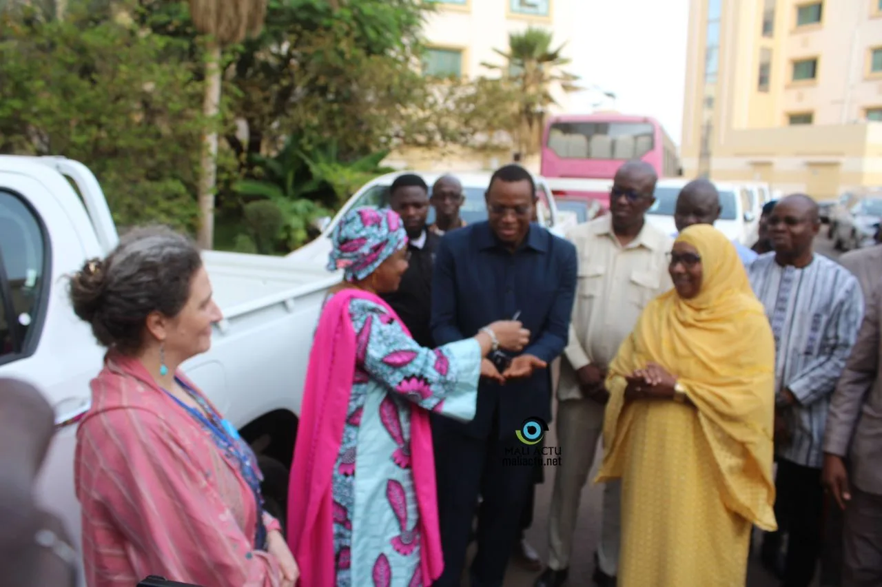 Le Mali reçoit 39 véhicules 4×4 de Gavi pour dynamiser sa santé