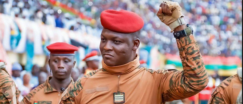 Où sont les 2 milliards ? le scandale de l&rsquo;aide aux déplacés de Kaya au Burkina Faso