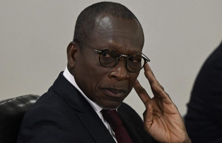 Tentative de coup d&rsquo;État au Bénin : le président Talon en sécurité
