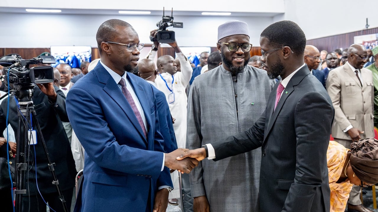 Changement majeur au Sénégal : bassirou diomaye faye remplace ousmane sonko à la primature