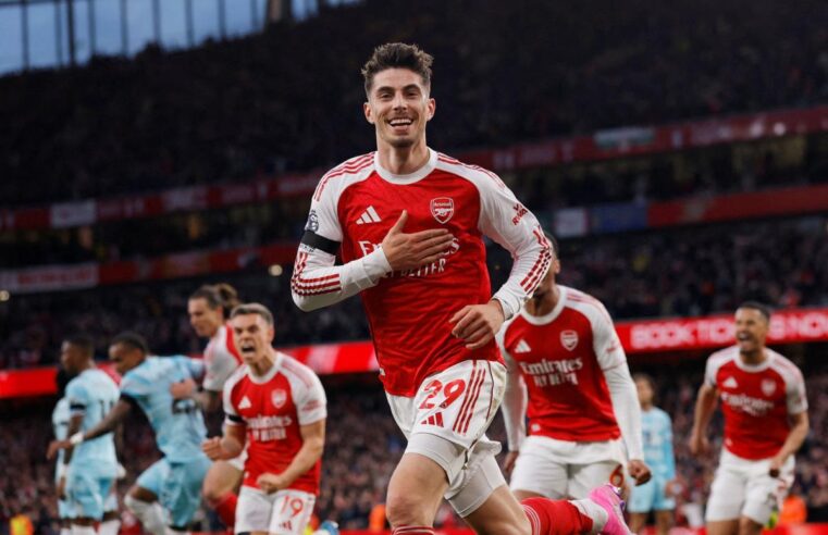 Les joueurs d&rsquo;Arsenal en liesse après leur sacre en angleterre