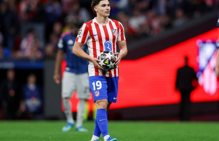 Un avantage inattendu pour le Paris Saint-Germain dans le dossier Julian Alvarez