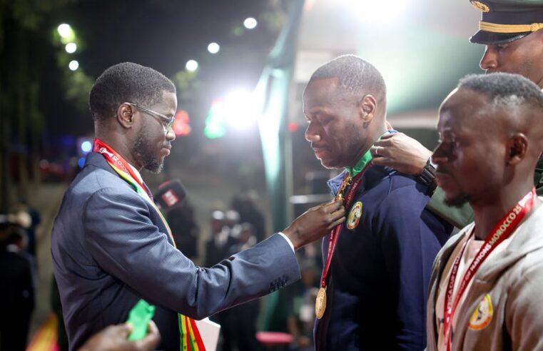 Sénégal : les primes de Bassirou Diomaye Faye agitent le monde du football national