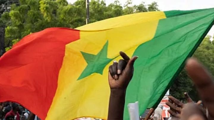 Sénégal : l&rsquo;équilibre précaire entre attentes populaires et manœuvres politiques