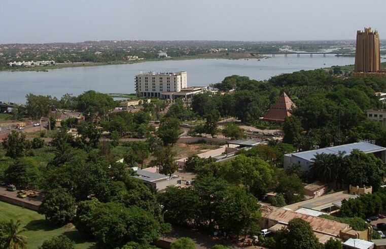 Blocus du jnim à Bamako : les conséquences dramatiques sur les civils alertent amnesty international