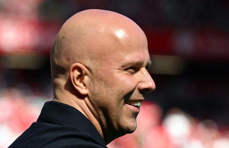 Arne Slot à Anfield : analyse de la saison et hommage aux légendes Robertson et Salah