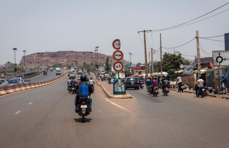 Blocus routier à Bamako : les compagnies de transport en grève forcée
