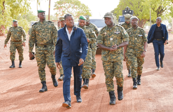 Faure Gnassingbé inspecte l&rsquo;opération Koundjoaré au Togo : renforcement de la sécurité