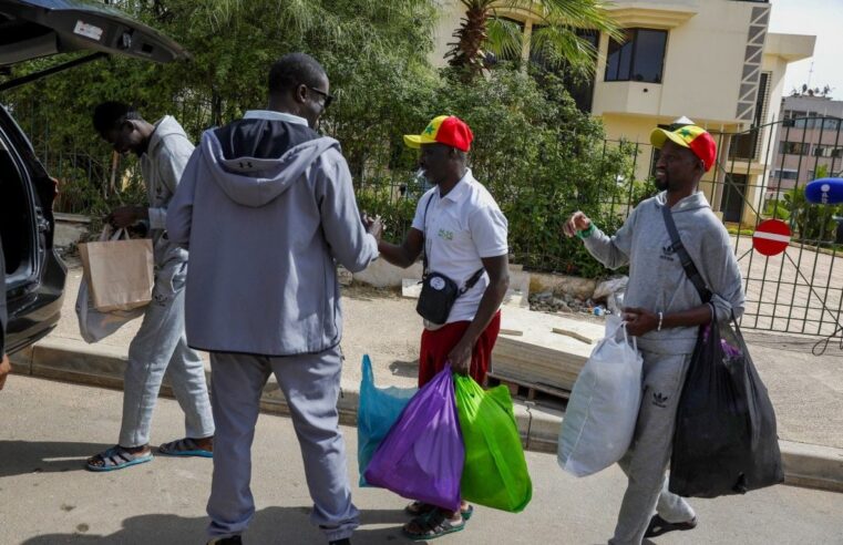 Sénégal : accueil triomphal pour trois supporters libérés après la can au Maroc