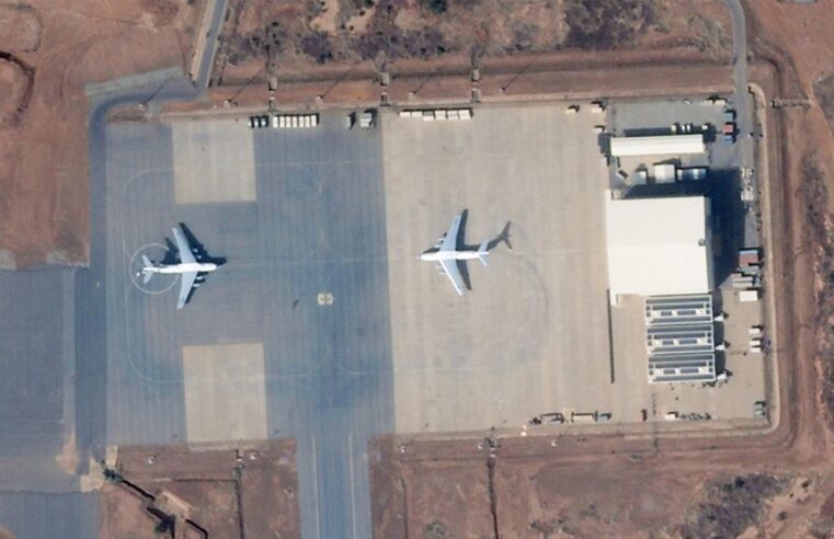Niger: la junte pointe la France après l&rsquo;assaut sur l&rsquo;aéroport de Niamey