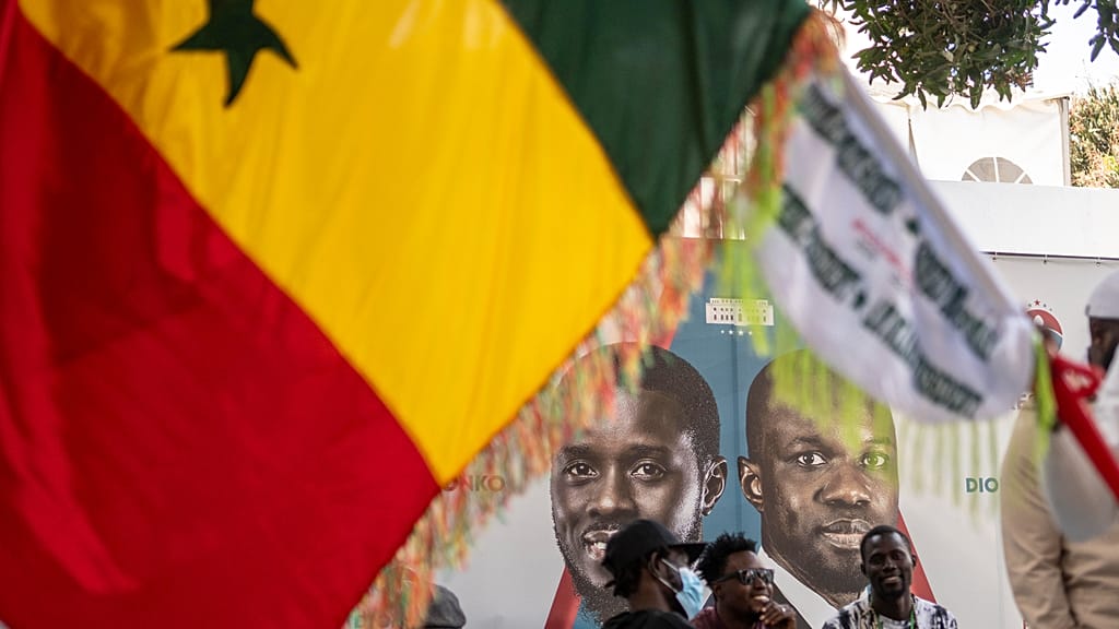 Sénégal : la rupture entre faye et sonko, le gouvernement dissous