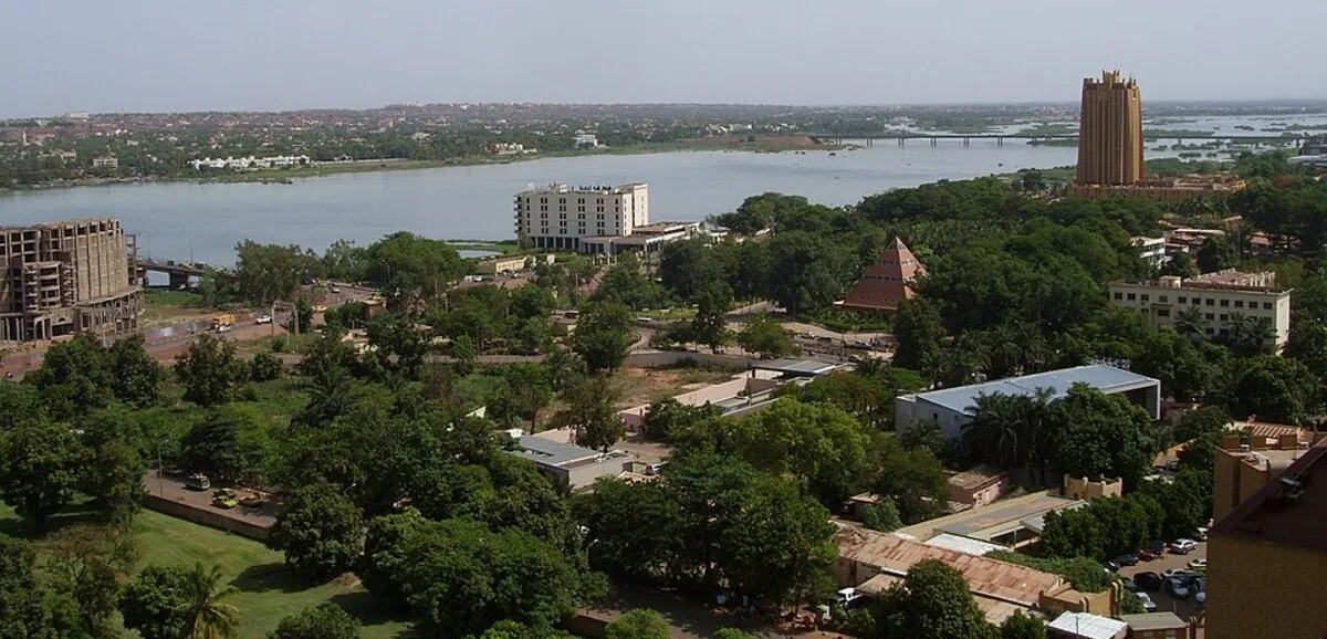 Blocus du JNIM à Bamako : les conséquences sur les civils selon Amnesty International