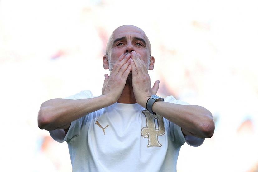 Pep Guardiola, les larmes aux yeux, lors de son dernier match à la tête de Manchester City contre Aston Villa