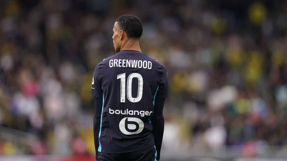 Mason Greenwood avec le maillot de l'OM