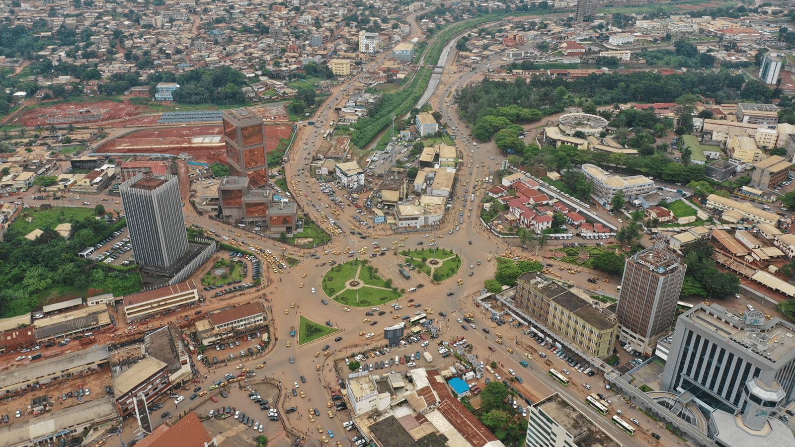 Trafic humain au Cameroun : 13 suspects arrêtés pour arnaque à l’emploi