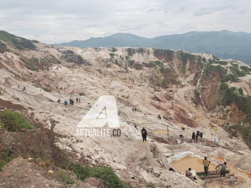 Est de la RDC : Les grandes puissances n&rsquo;appartenant pas à la région devraient s&rsquo;abstenir de traiter les ressources naturelles comme une monnaie d&rsquo;échange dans le règlement des problèmes régionaux (Chine à l&rsquo;ONU)