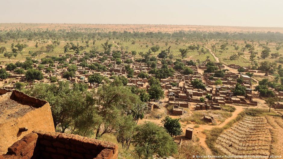 Au Mali, des miliers de Dogons déplacés rentrent chez eux