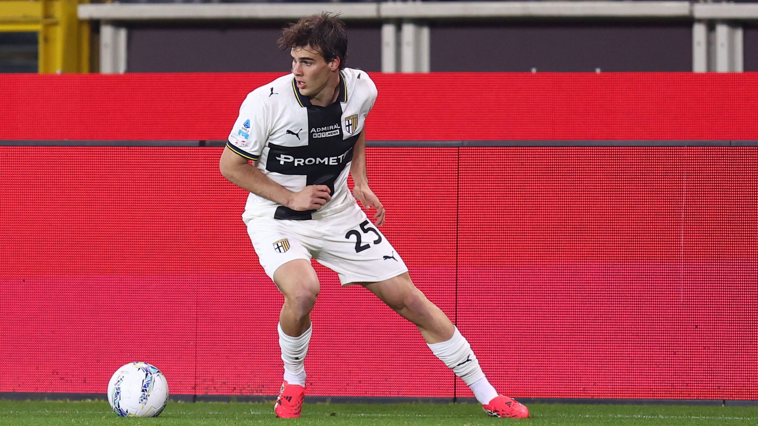 Benjamin Cremaschi : l&rsquo;inter miami cède définitivement son milieu à parme en serie a