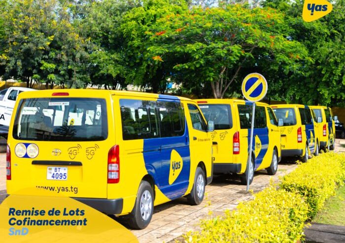 Yas Togo renforce sa logistique avec six nouveaux véhicules pour ses partenaires