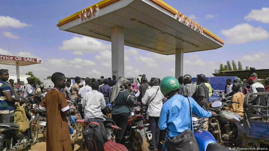 Interdiction des motos au Mali : impact sur la vie quotidienne et la sécurité