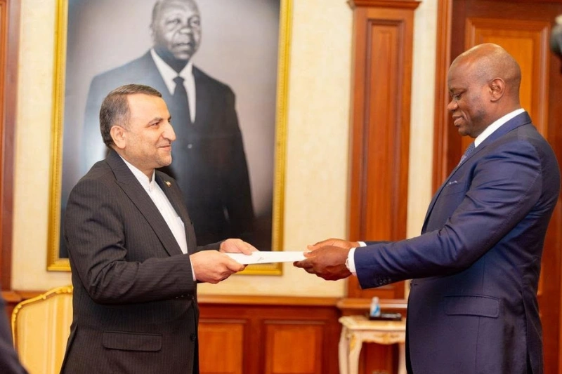 Le Gabon renforce ses liens internationaux avec l&rsquo;arrivée de cinq nouveaux ambassadeurs