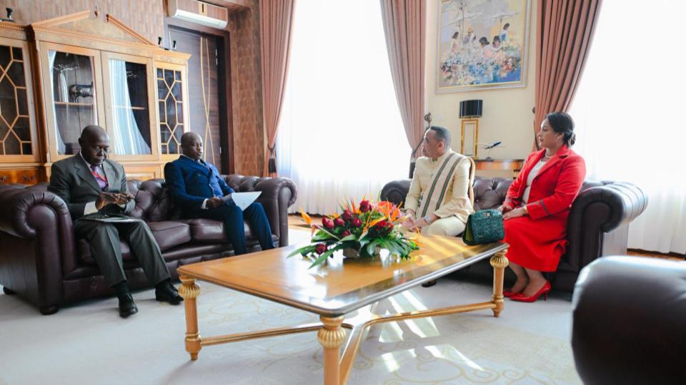 Madagascar : Hermann Immongault  porteur d&rsquo;un message du président Oligui Nguema à son homologue