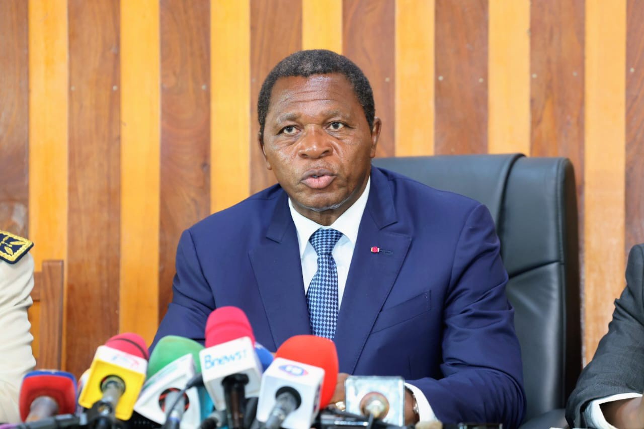 Atanga Nji et la théorie de « l&rsquo;équilibre imparfait » : Contribution à la pensée politique…