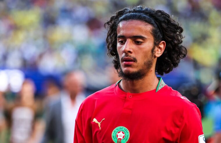 Ayyoub Bouaddi : Voilà la raison qui bloque son transfert au PSG !