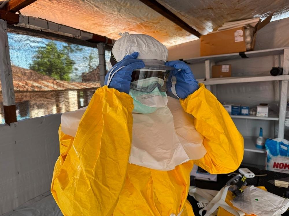 Épidémie d&rsquo;ebola en RDC : plongée dans les centres de soins de msf