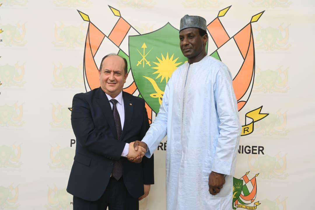 Rencontre historique entre le Niger et l&rsquo;Algérie pour booster la coopération régionale