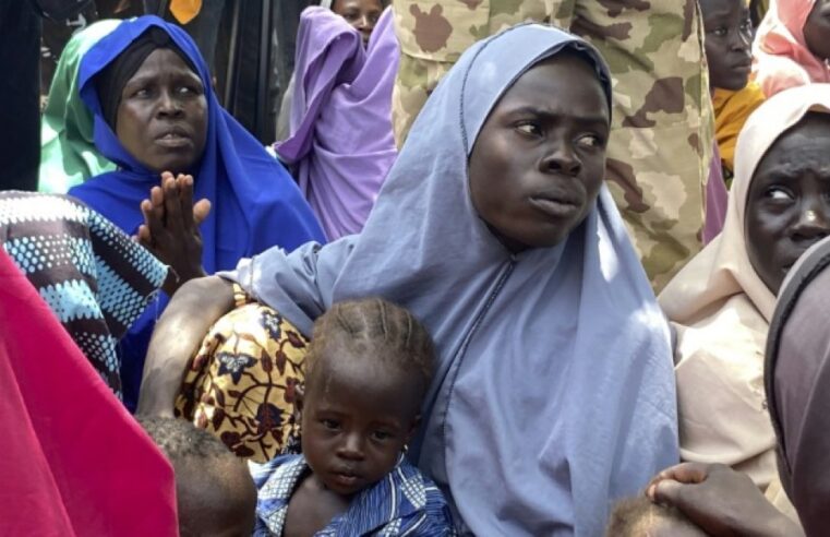 Anciens otages de Boko Haram libérés au Nigeria : le retour difficile vers la liberté