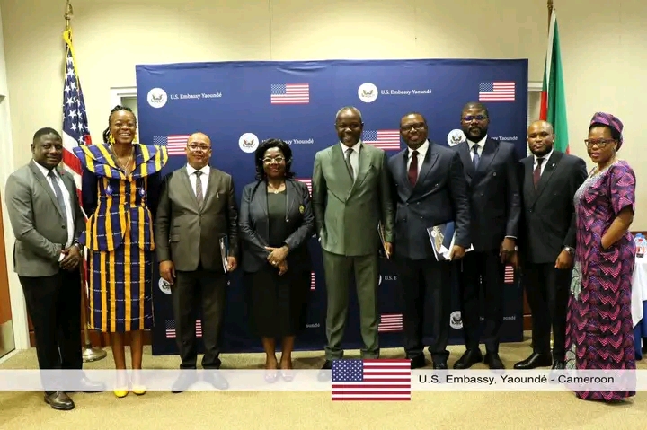 Le barreau du Cameroun défend l’état de droit au foundermuseum de Yaoundé