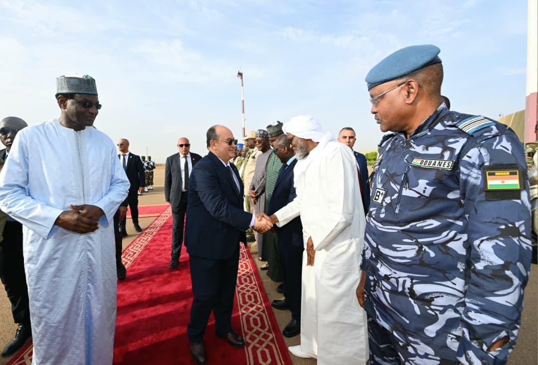 Inauguration d’une centrale électrique à Niamey : le premier ministre arrive à gorou banda