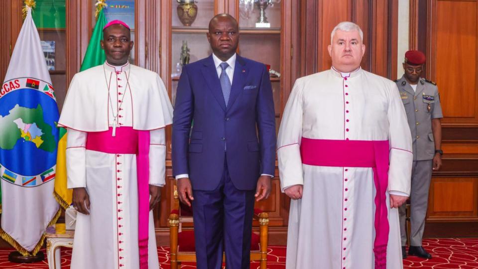 Gabon : cinq nouveaux ambassadeurs accrédités par Oligui Nguema