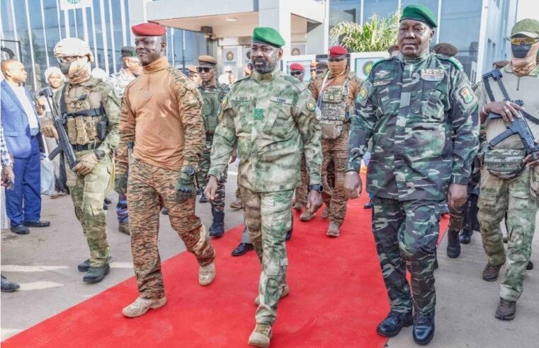 Niamey : l&rsquo;AES dénonce une ingérence étrangère après l&rsquo;assaut contre l&rsquo;aéroport
