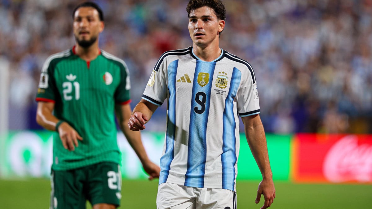Mercato – Le PSG ou Barcelone : Le transfert de Julian Alvarez est relancé !
