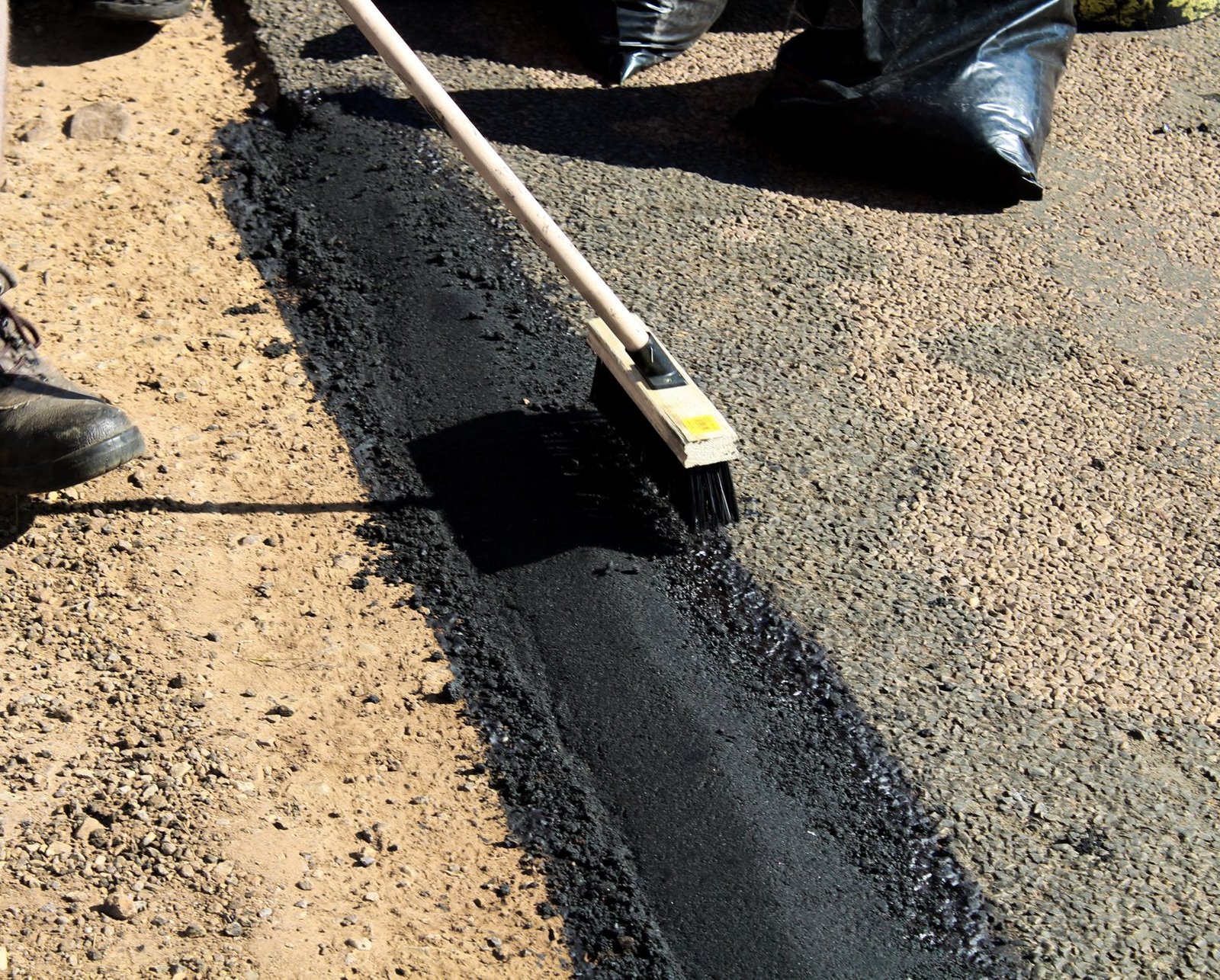 Le Cameroun pave 488 kilomètres de routes par an entre 2020 et 2025