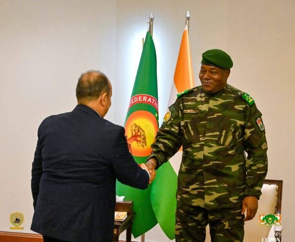 Rencontre historique entre Niamey et Alger pour booster les liens nigéro-algériens