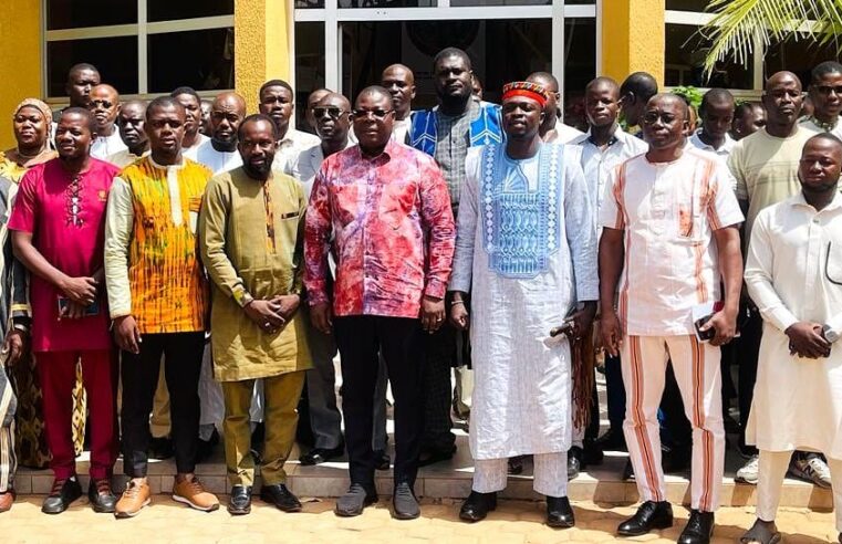 Les jeunes commerçants burkinabè s&rsquo;unissent pour une économie nationale souveraine
