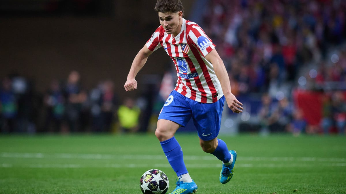 Le Paris saint-germain prépare une offre colossale pour julian alvarez