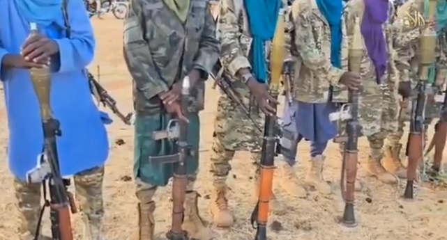 Tension extrême à Bamako après les menaces du JNIM