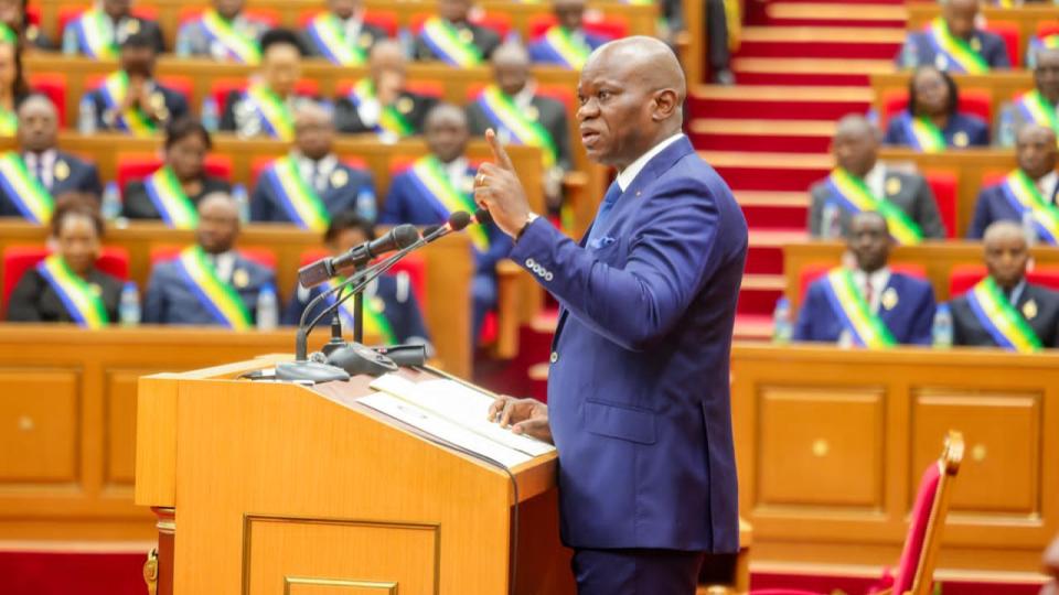 Gabon : Oligui Nguema fait du commerce intra
