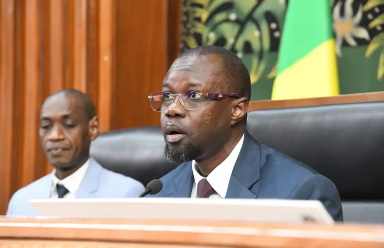 Tensions politiques au Sénégal : la réforme constitutionnelle bloquée par la majorité parlementaire