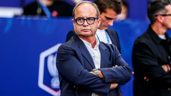 Luis Campos et le PSG en discussion pour un transfert